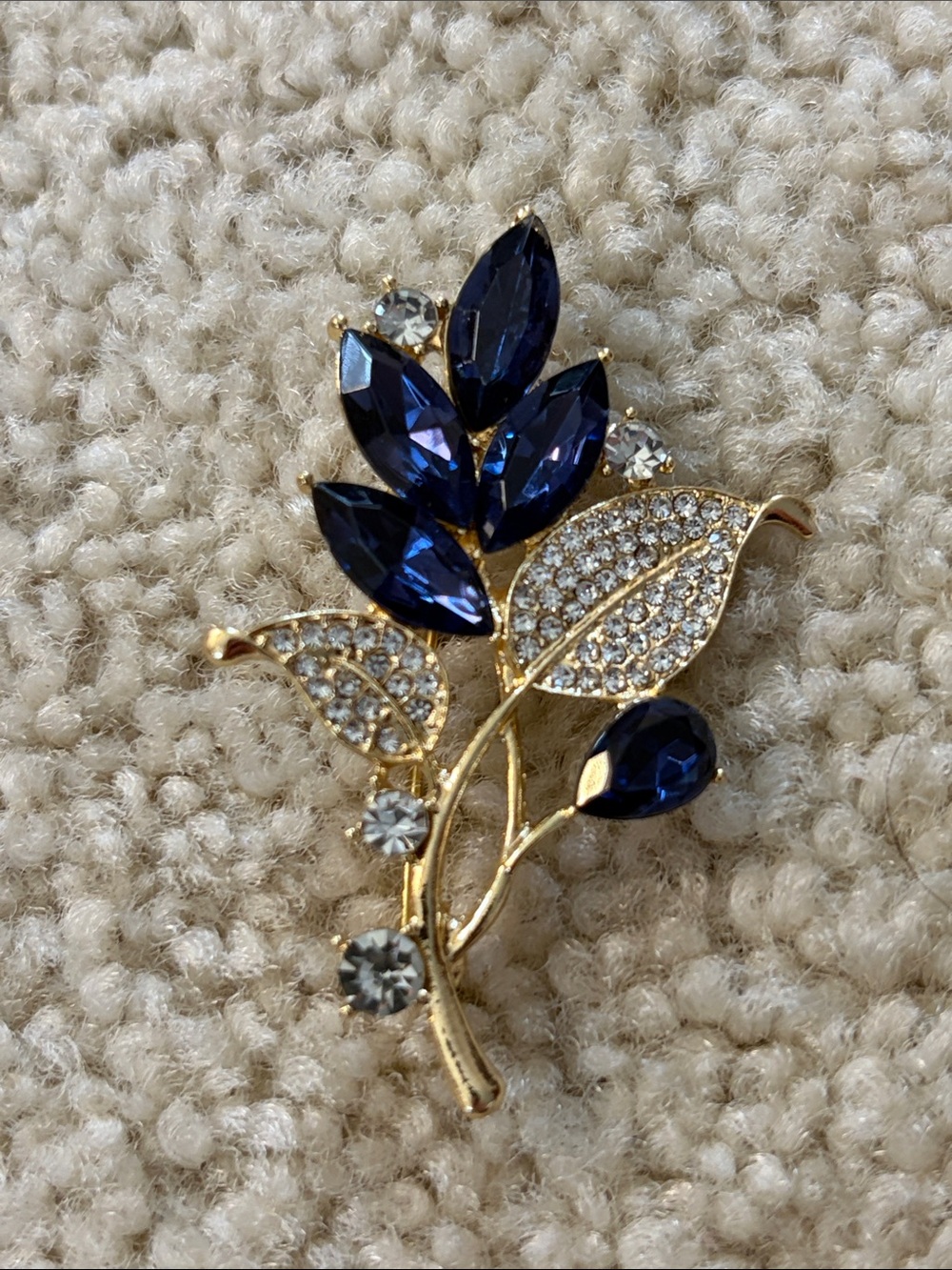Fashion Jewelry Women’s Rhinestones & Deep Blue Floral Brooch Pin - NWOT